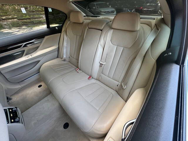 2018 BMW 7 Series 740i