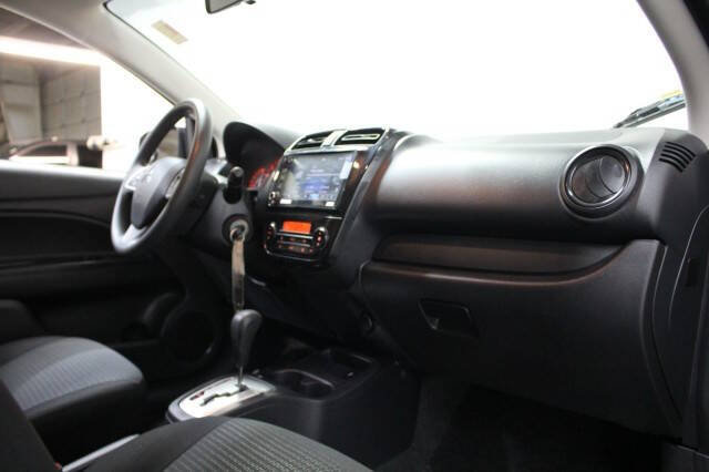 2024 Mitsubishi Mirage G4 ES