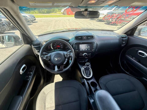 2018 Kia Soul +
