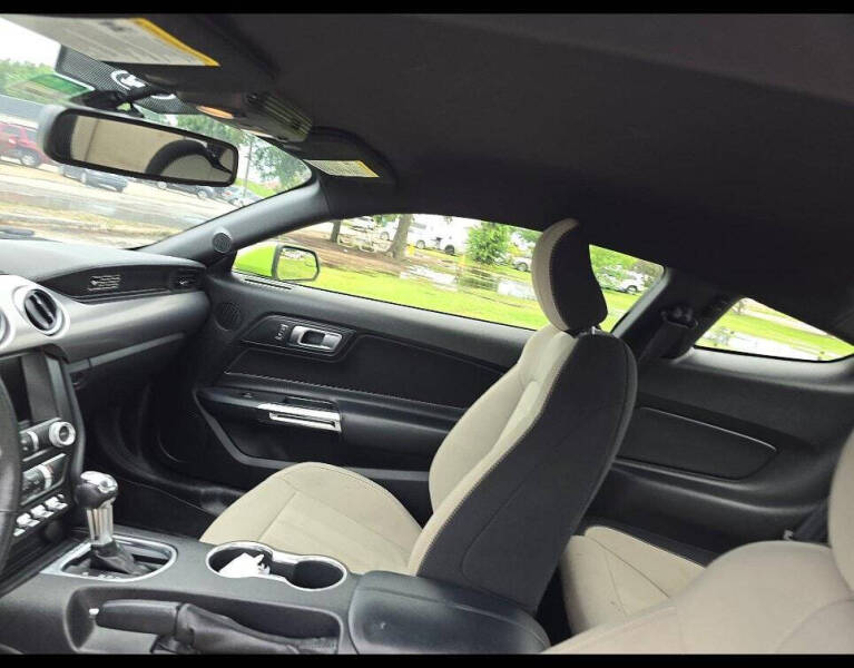 2020 Ford Mustang EcoBoost
