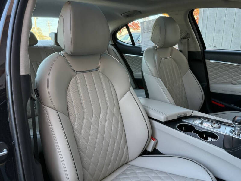 2020 Genesis G70