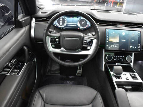 2023 Land Rover Range Rover P400 SE LWB