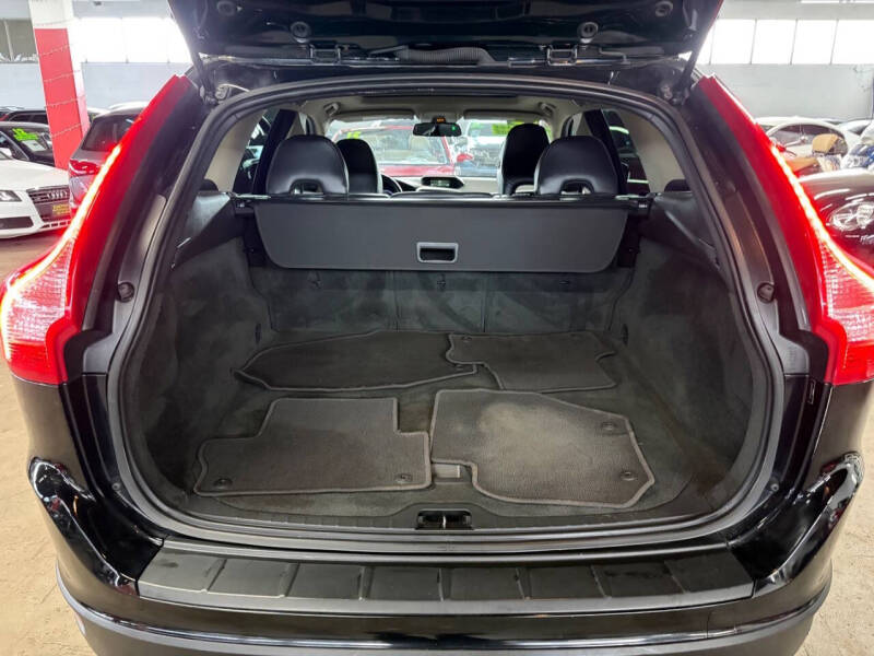 2010 Volvo XC60 T6