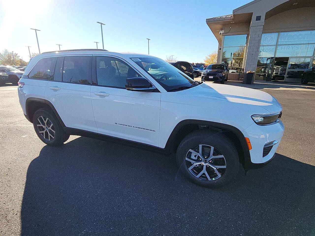 2025 Jeep Grand Cherokee for sale at Victoria Auto Sales in Victoria, MN