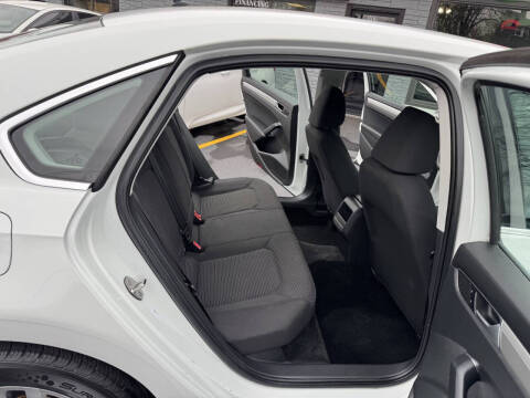 2016 Volkswagen Passat 1.8T S