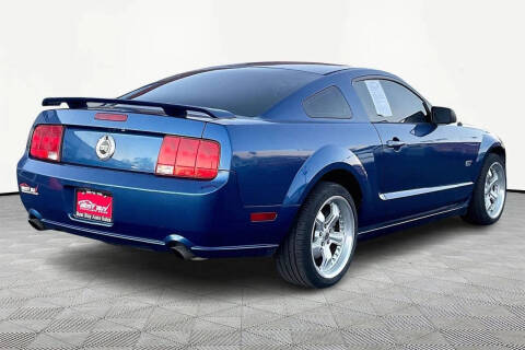 2006 Ford Mustang GT Deluxe