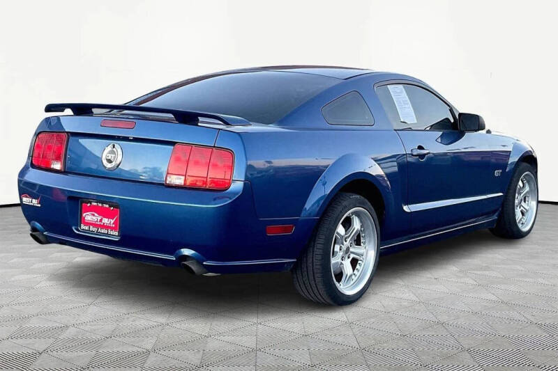 2006 Ford Mustang GT Deluxe
