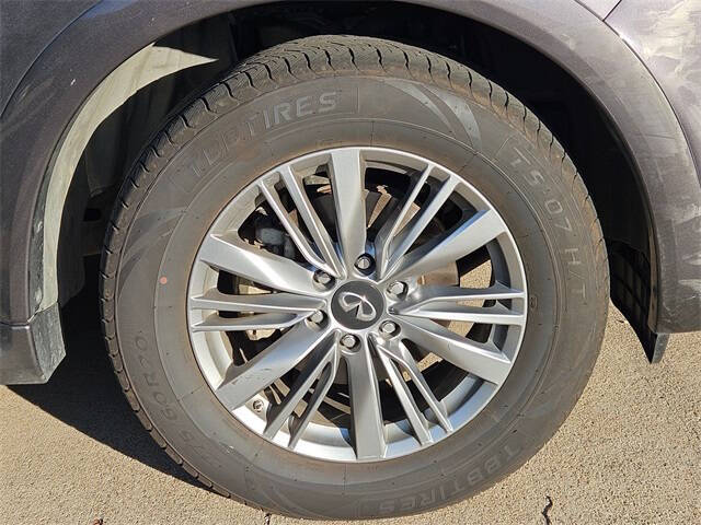 2023 Infiniti QX80 Luxe