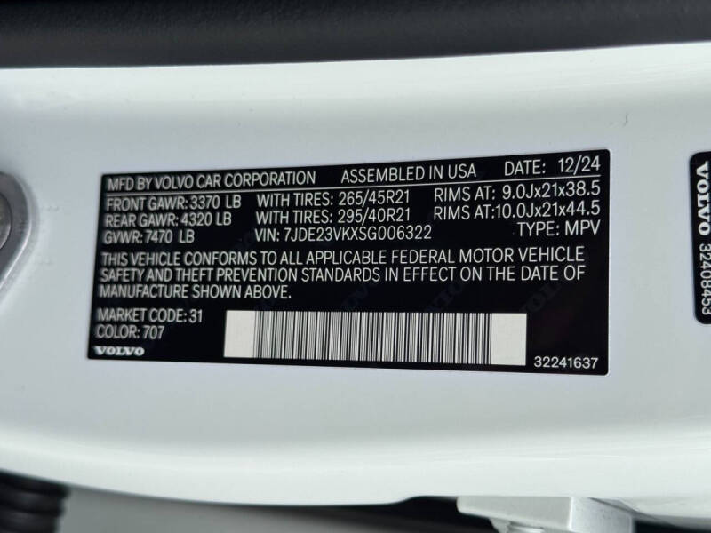 2025 Volvo EX90 Twin Performance Plus 7P