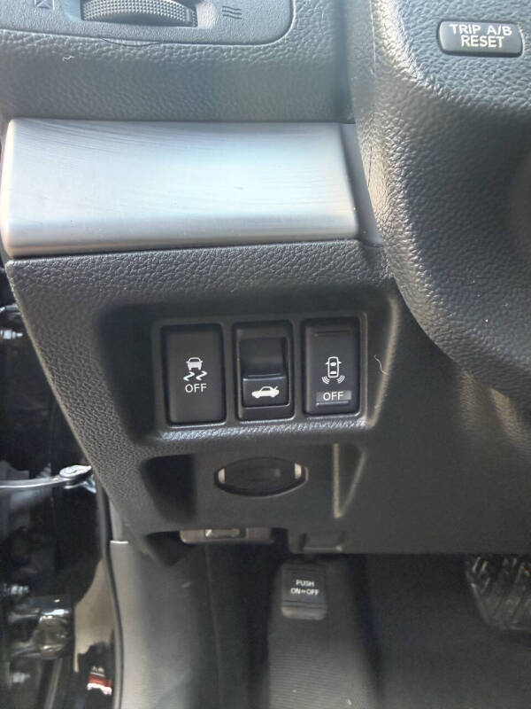 2011 Infiniti G37 Sedan x