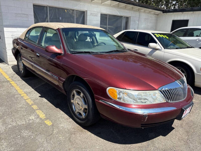 2002 Lincoln Continental Base