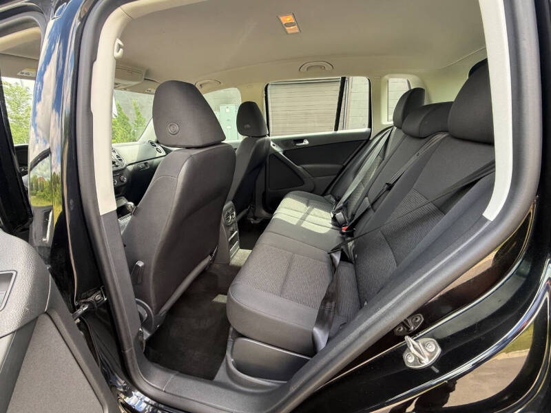 2015 Volkswagen Tiguan S 4Motion