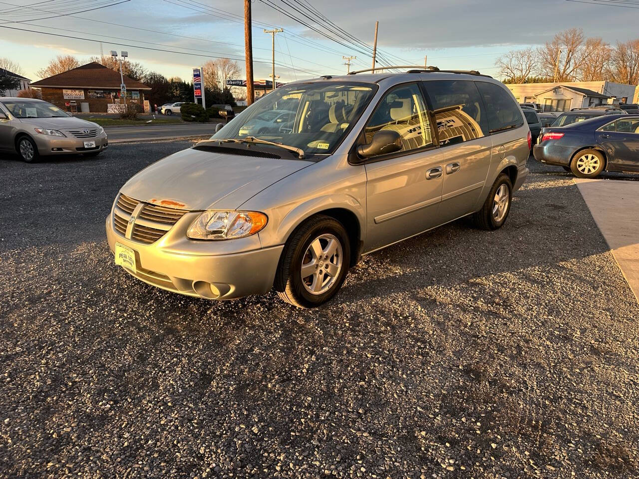 2006 Dodge Grand Caravan for sale at PEAK VIEW MOTORS in Mount Crawford, VA