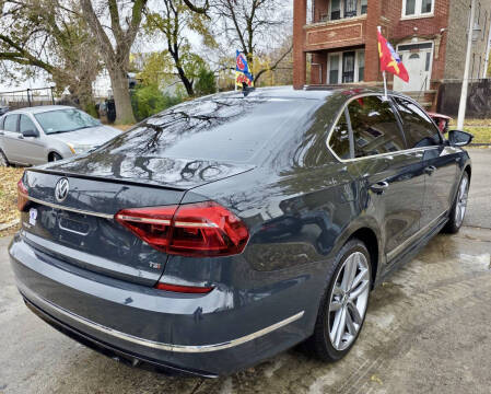 2017 Volkswagen Passat 1.8T R-Line