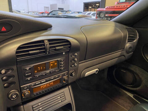 2004 Porsche 911 Carrera 4S