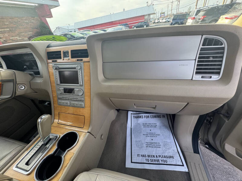 2008 Lincoln Navigator