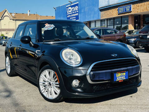 2017 MINI Hardtop 4 Door Cooper