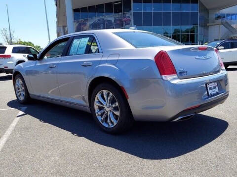 2017 Chrysler 300 Limited