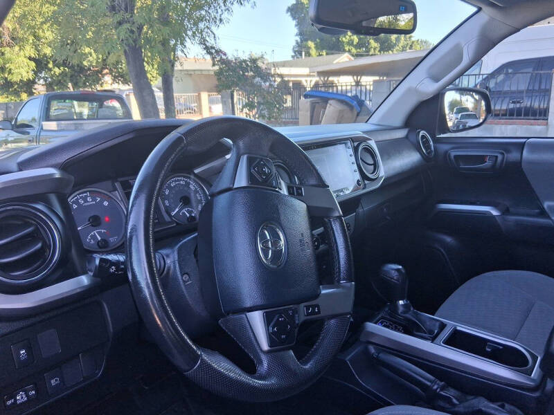 2020 Toyota Tacoma SR5 V6