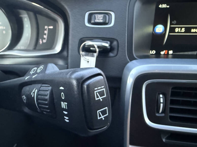 2017 Volvo V60 T5 Premier