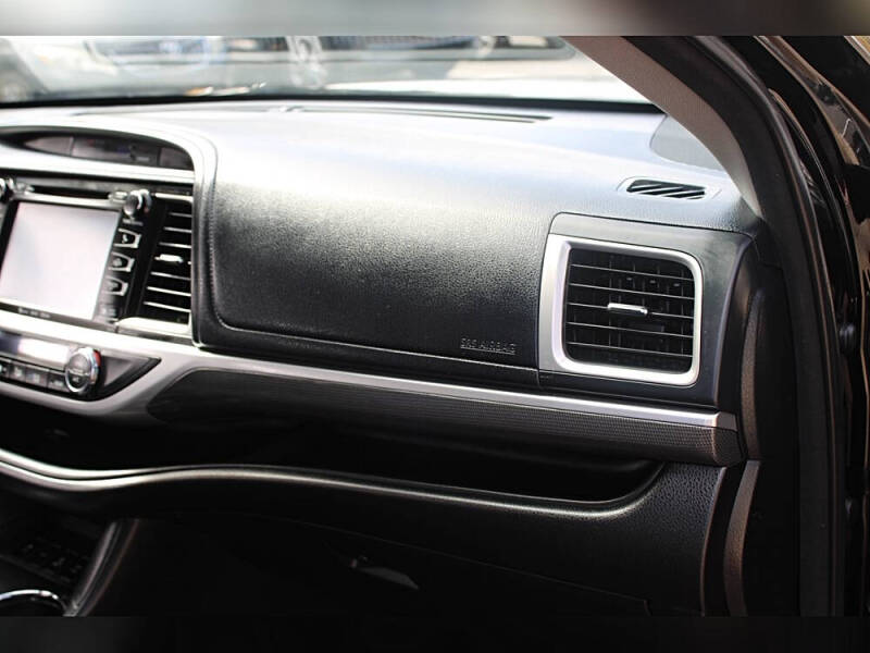 2017 Toyota Highlander