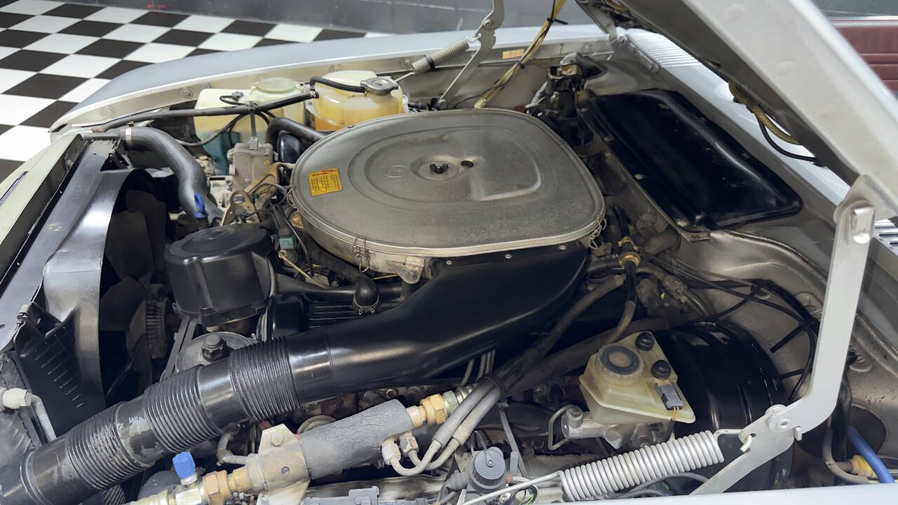 1988 Mercedes-Benz 560-Class 61