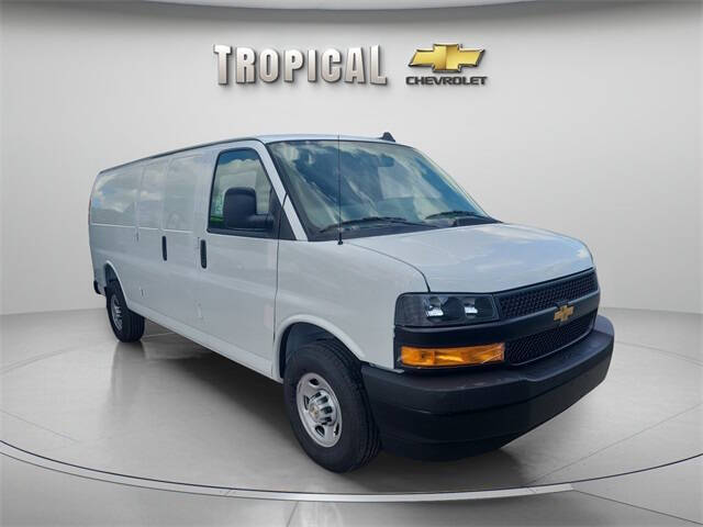 2025 Chevrolet Express 2500