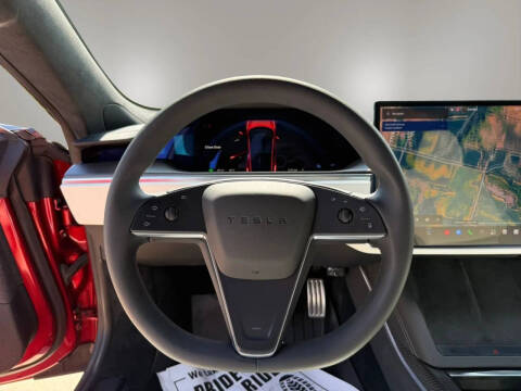 2023 Tesla Model S Plaid