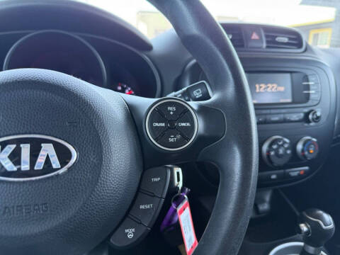 2016 Kia Soul +