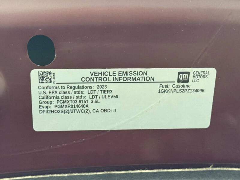 2023 GMC Acadia Denali