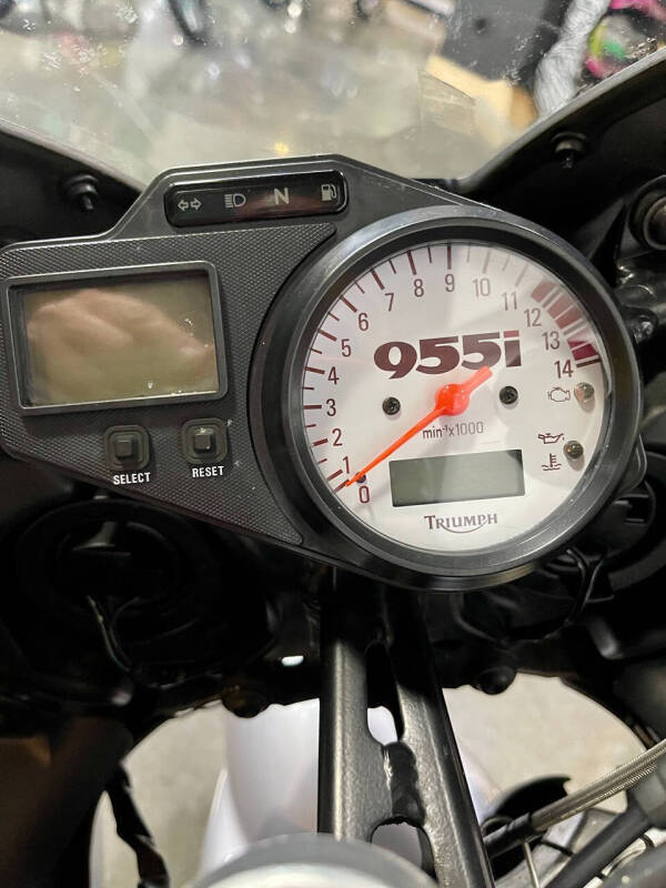 2001 Triumph Daytona 995i