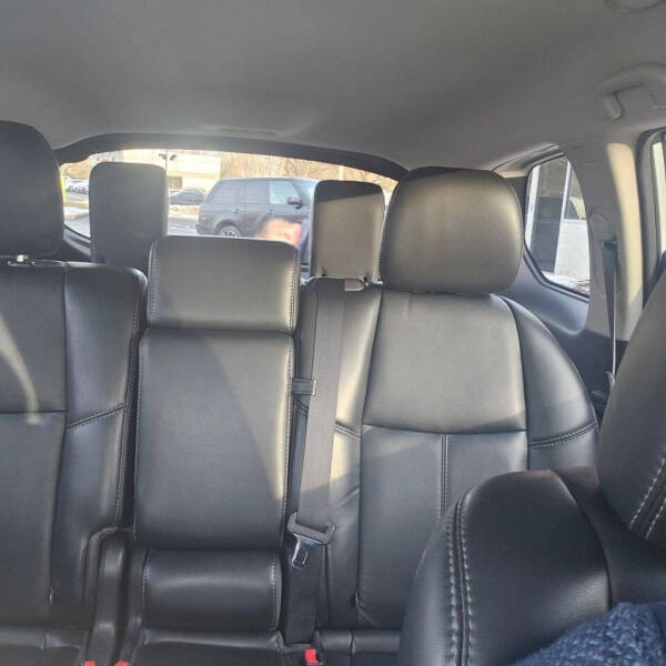 2017 Nissan Pathfinder SL