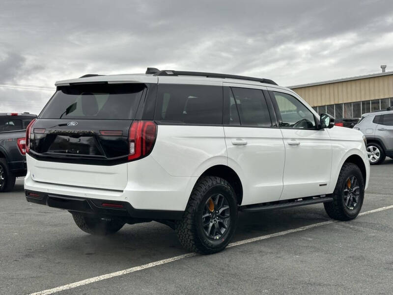 2025 Ford Expedition Tremor