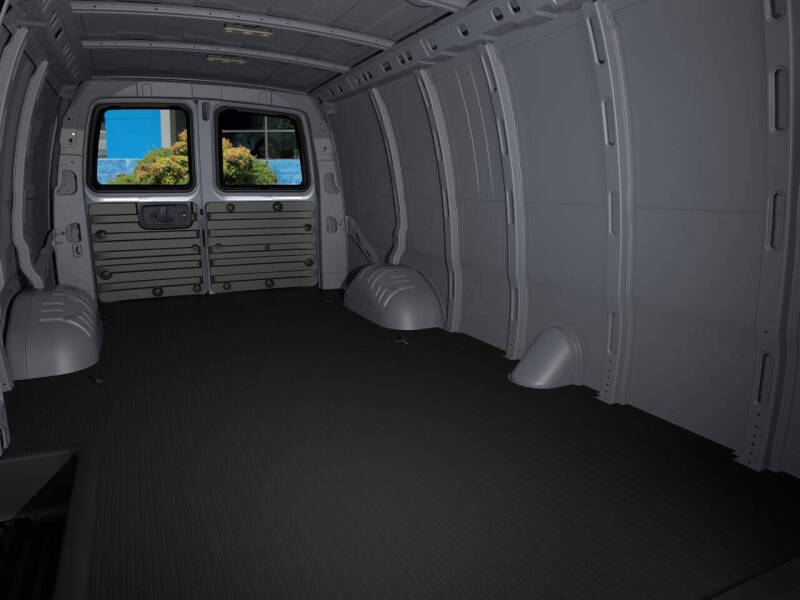 2025 Chevrolet Express 2500
