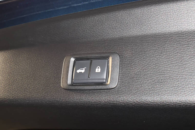 2025 Mitsubishi Outlander PHEV SE