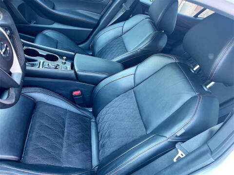 2023 Nissan Maxima 3.5 SR