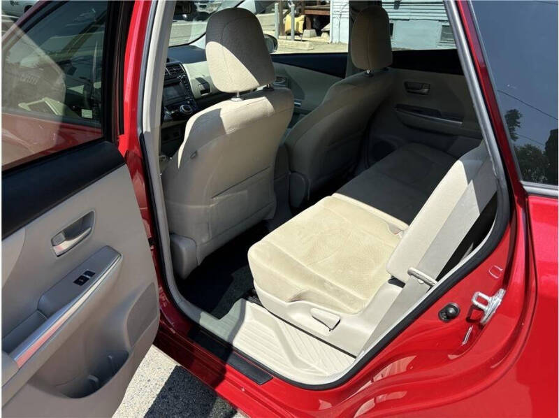 2012 Toyota Prius v Three