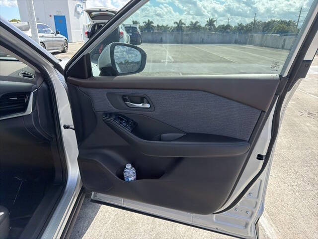 2022 Nissan Rogue SV