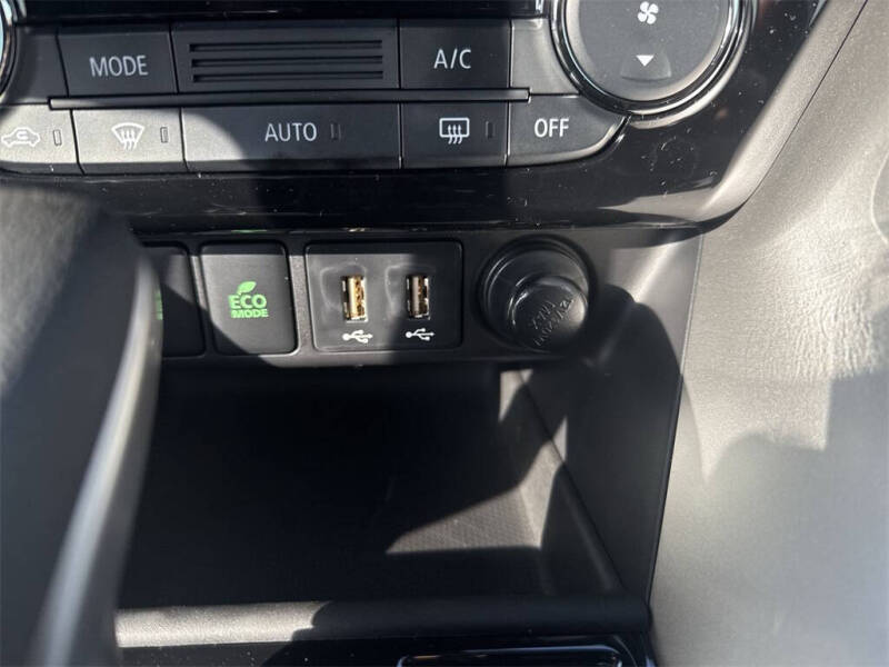 2025 Mitsubishi Eclipse Cross LE