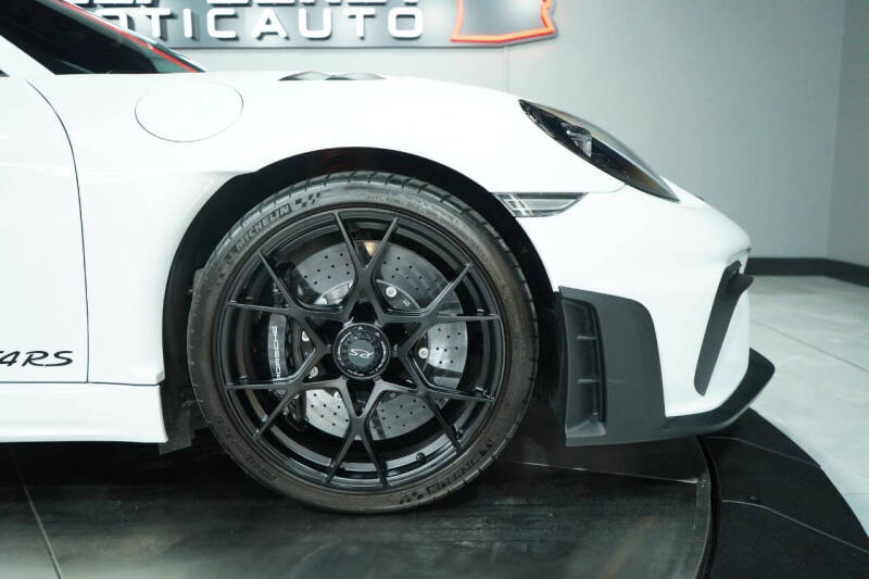 2023 Porsche 718 Cayman GT4 RS