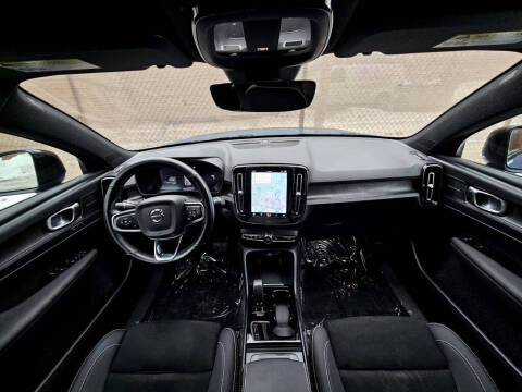 2022 Volvo C40 Recharge Pure Electric P8