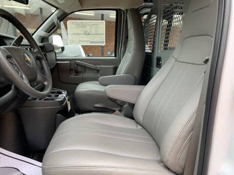 2025 Chevrolet Express 2500