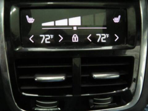 2022 Volvo XC90 T5 Momentum