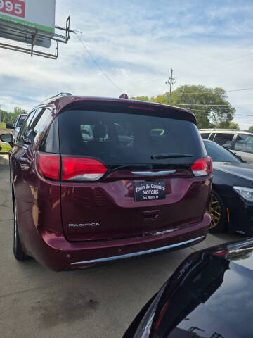 2017 Chrysler Pacifica Touring-L Plus