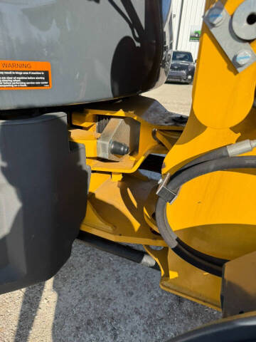 2023 John Deere 324P