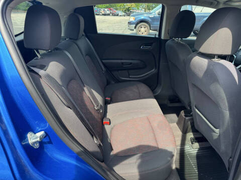 2017 Chevrolet Sonic LT Manual