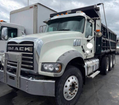 2016 Mack Granite