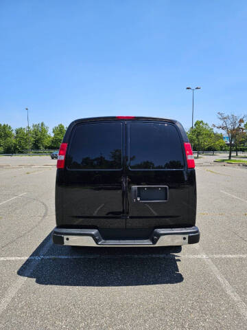2019 Chevrolet Express 2500