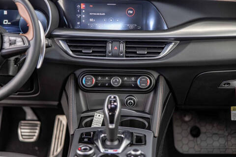 2025 Alfa Romeo Stelvio