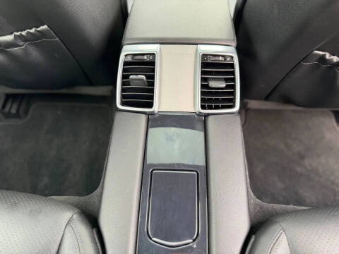2011 Porsche Panamera